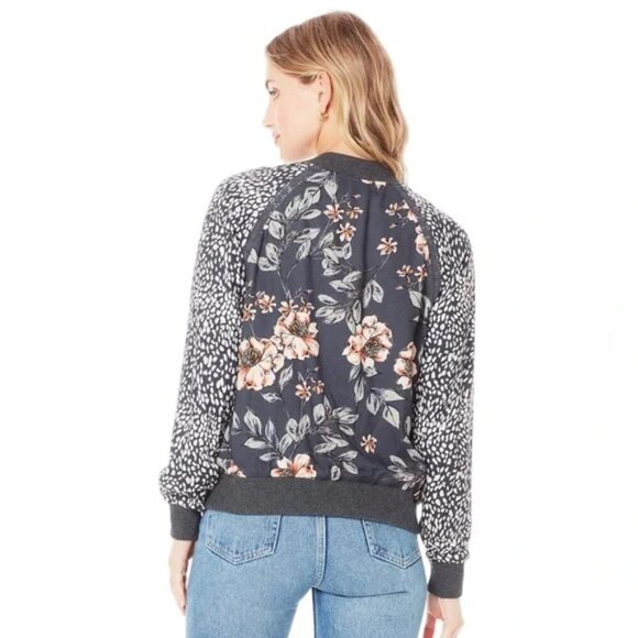Saltwater Luxe Crossfire Bomber Jacket- Size Small - Picture 4 of 14